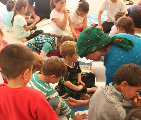 Ezidilere yardım eden gönüllülerden çağrı: Tüm sanatçıları savaş mağdurlarıyla çalışmaya bekliyoruz